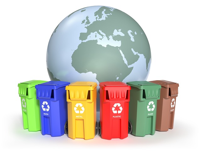 Planeta Ziemia i pojemniki do sortowania odpadów