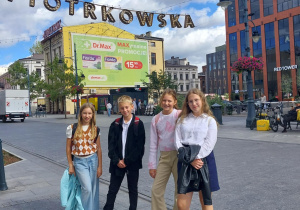 Laureaci konkursu Orlęta Filmowe Łodzi na wycieczce po rodzinnym mieście