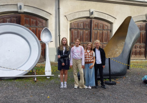 Laureaci konkursu Orlęta Filmowe Łodzi na wycieczce po rodzinnym mieście