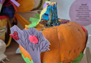 Prace uczniów wykonane podczas obchodów Dnia Dyni