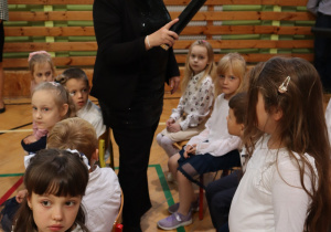 Uczniowie podczas uroczystości Ślubowania