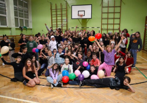 Uczniowie podczas Zabawy Andrzejkowej