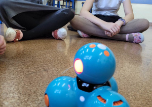 Klasa 3c z nowym przyjacielem - Robotem Dash